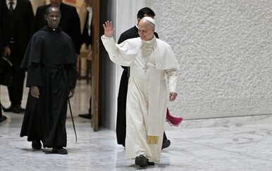 Papa Lav: Suzdržaniji i formalniji, ali hrabar poput Franje