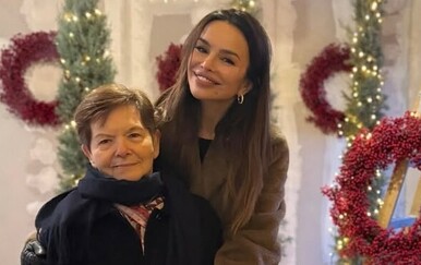 Severina objavila fotografije s majkom na Badnji dan