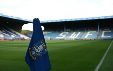 Bivši profesionalni igrač pokera preuzima Sheffield Wednesday