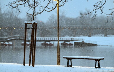 DHMZ: Oblačno, ponegdje s kišom i susnježicom, na Jadranu djelomice sunčano
