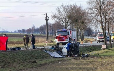 Užas na cesti na Badnjak: U frontalnom sudaru poginulo šest ljudi