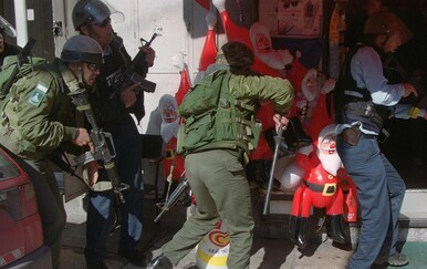 Muškarac odjeven u Djeda Božičnjaka uhićen u Izraelu