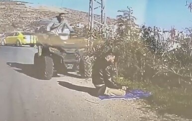 VIDEO Izraelski pričuvni vojnik se vozilom zabio u Palestinca koji se molio: Oglasila se vojska