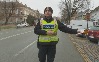 Umjesto kazne, policija je vozače nagradila! Poznato što su im pripremili: "Htio bih da tako bude cijele godine"