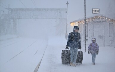 Stigla snažna oluja Johannes na sjever Europe, deseci tisuća bez struje: "Pripremite se da ćete zaglaviti"