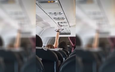 Jeste li ikad letjeli uz ovakvu suputnicu? (FOTO: YouTube/Screenshot)