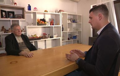 Dino Goleš razgovara s psihijatrom Vladimirom Grudenom o zločinu u Pavlovcu (Foto: Dnevnik.hr)