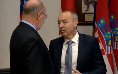 Ministar obrane Damir Krstičević i američki veleposlanik u Hrvatskoj Robert Kohorst (Foto: Dnevnik.hr) - 2