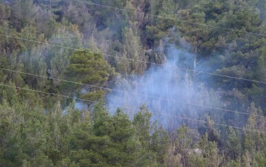 Požar u Smokvici na Korčuli - 4