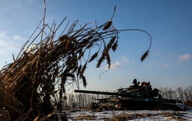 Uništeni ruski tenk u harkivskoj regiji