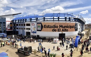 Stadion El Alto