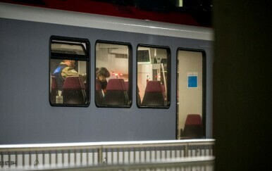 Okončana talačka kriza u vlaku u Švicarskoj - 2