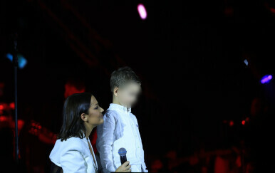 Aleksandra Prijović i sin Aleksandar