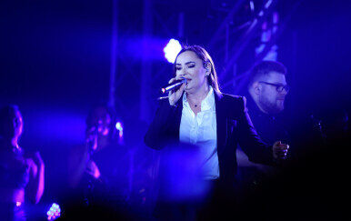 Aleksandra Prijović i mama Borka Mihajlović - 2