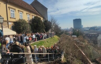Prosvjednici zakrčili Gornji grad