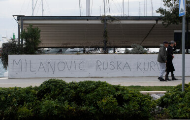 U Splitu su ponovo osvanuli uvredljivi grafiti - 6