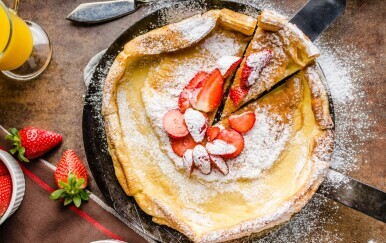 Dutch baby palačinka