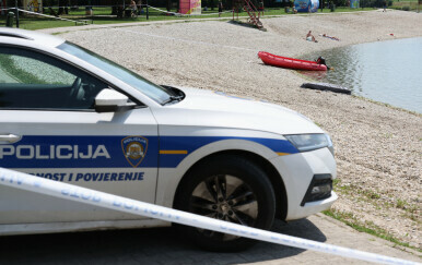 Zagrebačka policija na Jarunu