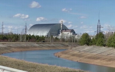 Zaštitna struktura nuklearke Černobil teško oštećena - IAEA
