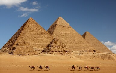 Nisu uvijek bile ovakve: Pogledajte kako su egipatske piramide izgledale prije 4500 godina