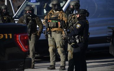 Sudac naredio puštanje petogodišnjaka i oca pritvorenih u raciji ICE u Minnesoti