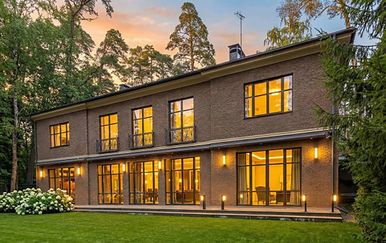 Pogledajte kako izgleda kuća Stevena Seagala vrijedna sedmerostruko više od kupljene cijene!