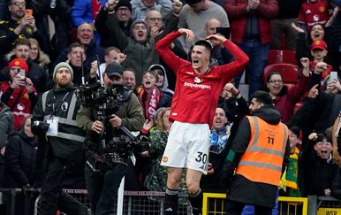 VIDEO Manchester United svladao Fulham u trileru, Aston Villa poražena kod kuće