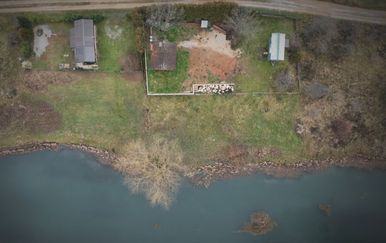 Tik uz jednu od najčišćih rijeka niknuli su objekti! "U nju se sada direktno otpuštaju fekalije, a iz nje piju brojni građani"