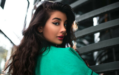 Kako se pofarbati da bi vam kosa izgledala gušće i bujnije? 5 tehnika koje će odraditi taj posao