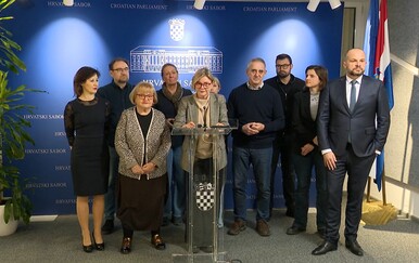 Konferencija oporbe nakon preokreta oko dočeka rukometaša