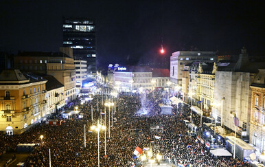 FOTO Pogledajte snimke iz zraka: Evo kako izgleda glavni trg uoči dočeka rukometaša