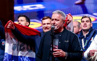 Evo što je Thompson s glavnog trga poručio našim brončanim rukometašima