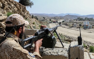 SAD ulaže milijarde da bi dobili minerale: Na putu im stoje militanti s američkim oružjem