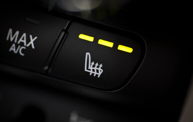 Što im je to trebalo? Automobilski div uveo pretplatu za grijanja sjedala pa se sad posuli pepelom