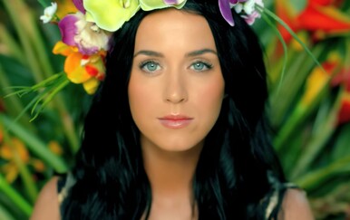 Kviz ''Nastavi stihove pjesama s najviše pregleda na YouTubeu''