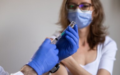 Znanstvenici: Ovo cjepivo moglo bi usporiti starenje!