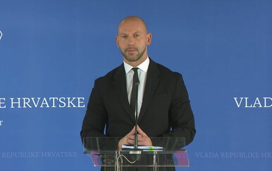 Hrvatska razmatra dobnu granicu za korištenje društvenih mreža