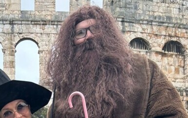 Peđa Grbin pokazao fašničko izdanje sa suprugom