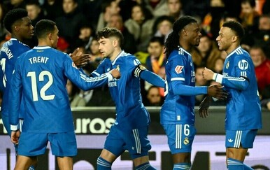 VIDEO Real slavio, ali u svlačionici kipti: Zvijezda poludjela, snimka obišla mreže