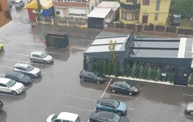 Scena s parkinga nasmijala društvene mreža! Vidite li što odstupa od ostatka?