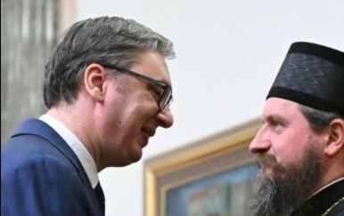 Srbijanskom predsjedniku Aleksandru Vučiću uručen Orden novih mučenika