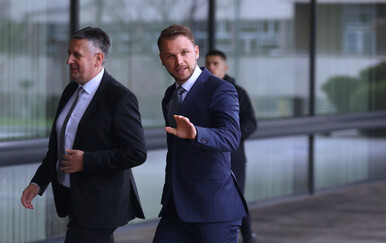 Draško Stanivuković zadržan je na graničnom prijelazu u Hrvatskoj