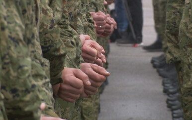Hrvatski vojnici odlaze u NATO misiju, a vojarne se pripremaju za dolazak novih ročnika