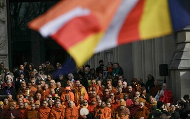 Hod za mir: Budistički redovnici stigli u Washington nakon putovanja od 3700 km