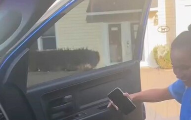 Radi u vrtiću za pse, a njezin odlazak s posla rastopio je srca gledatelja