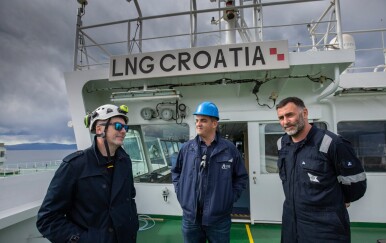 Hoće li tvrtka koju vodi žena kontroverznog poduzetnika dobiti još izdašnije održavanje FSRU broda?