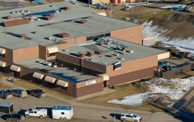 Prvo je ubila svoju obitelj, a onda je zapucala i po djeci u školi. Policija identificirala ubojicu: "Rođena je kao biološki muškarac"