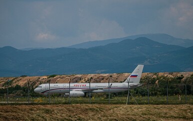 Ruske aviokompanije obustavljaju letove za Kubu i evakuiraju turiste zbog krize s gorivom