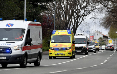 KBC Rijeka: Pretučeni mladić stabilno i oporavlja se