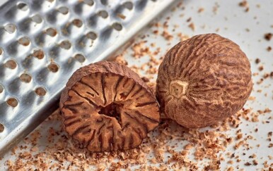 Nisu bezazlene: 12 popularnih namirnica koje mogu postati otrovne